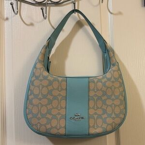 Coach Hobo Jacquard Shoulder Bag New without tag!